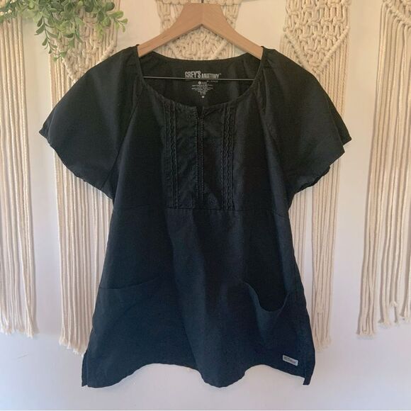 GREY’S ANATOMY 2 Pocket Embroidered Raglan Scrub Top Black Medium - Picture 1 of 9